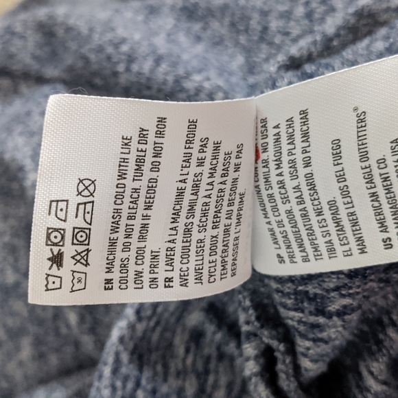 American Eagle V-Neck Soft & Sexy Plush Sweater - Picture 5 of 5